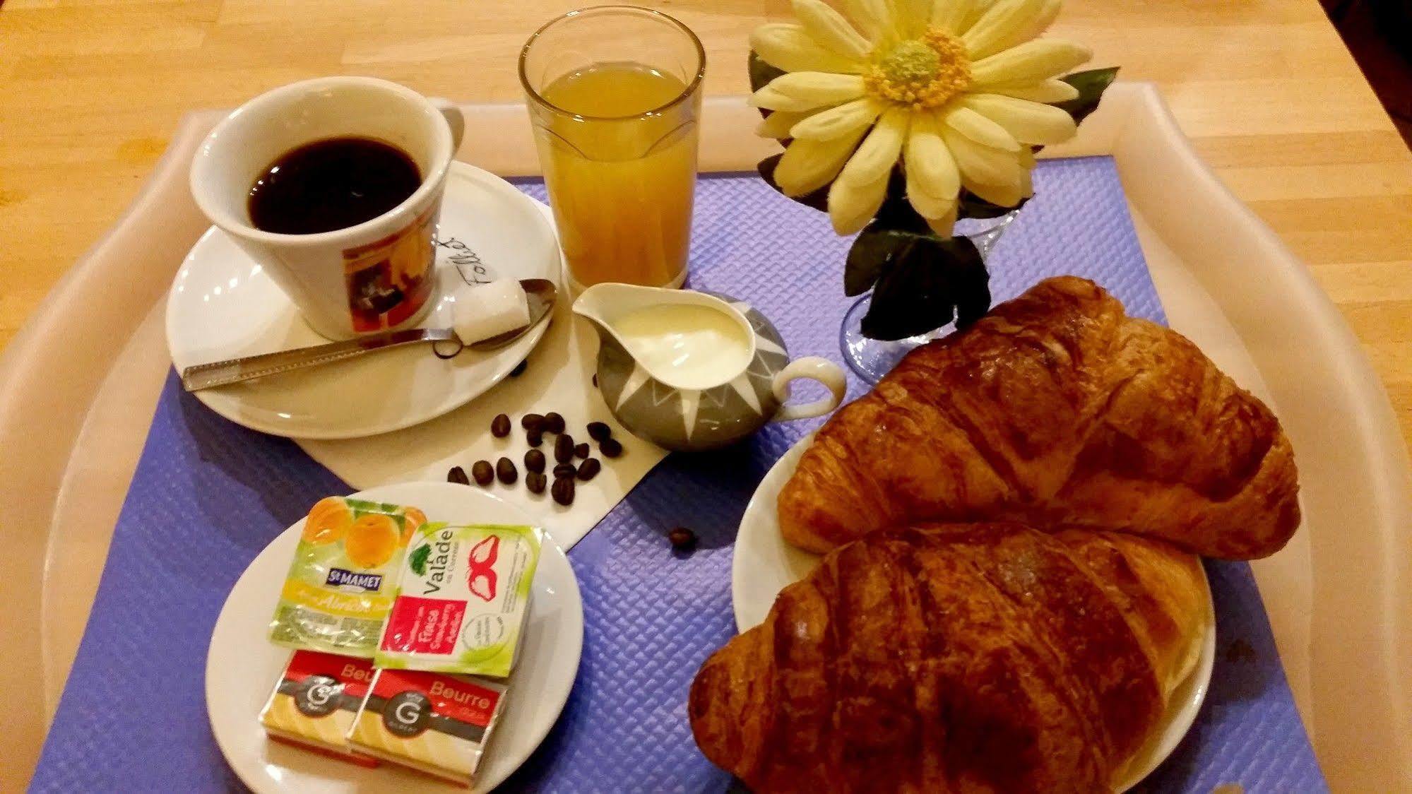 וילאורבן Hotel D'Alsace מראה חיצוני תמונה