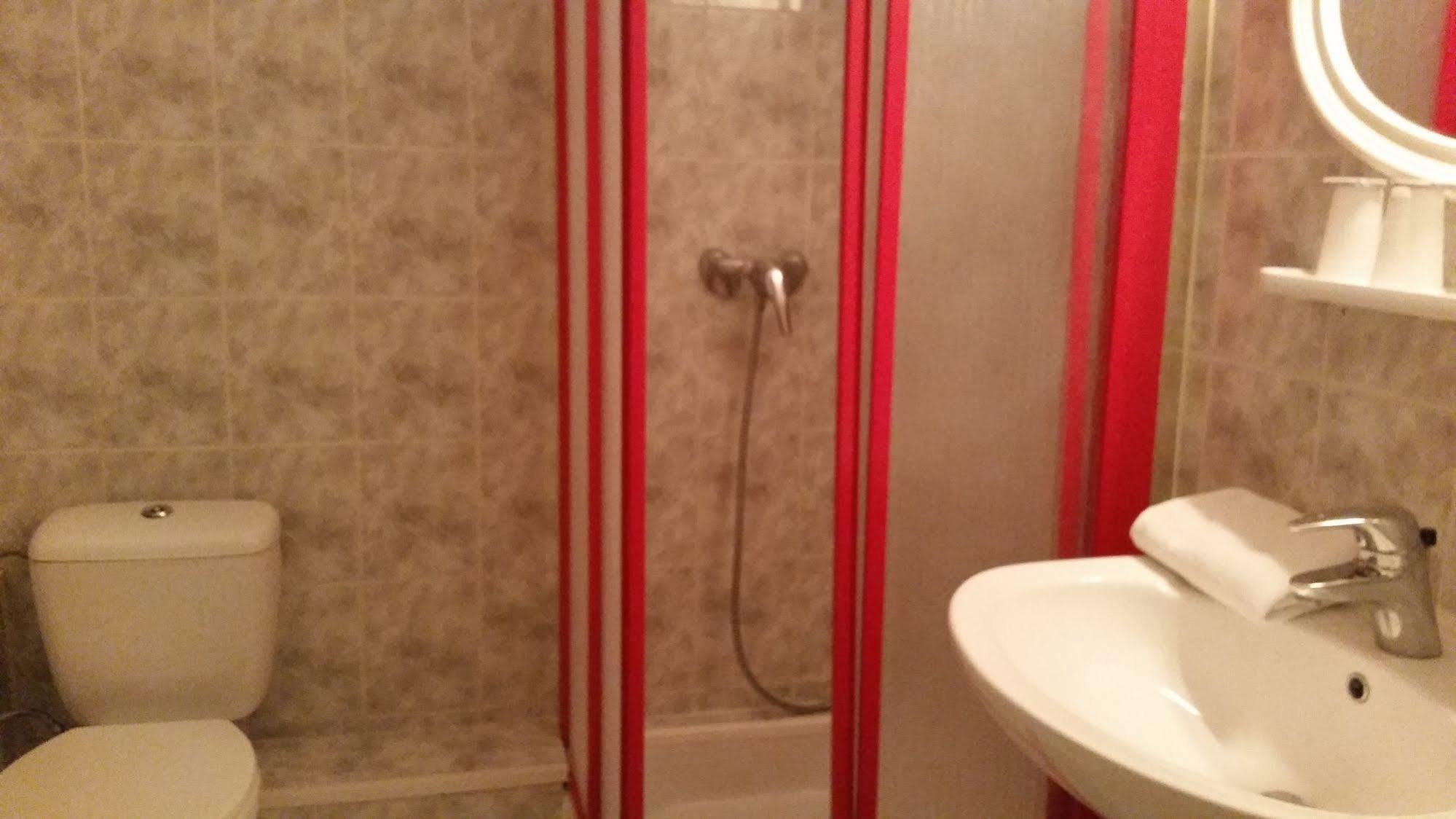 וילאורבן Hotel D'Alsace מראה חיצוני תמונה