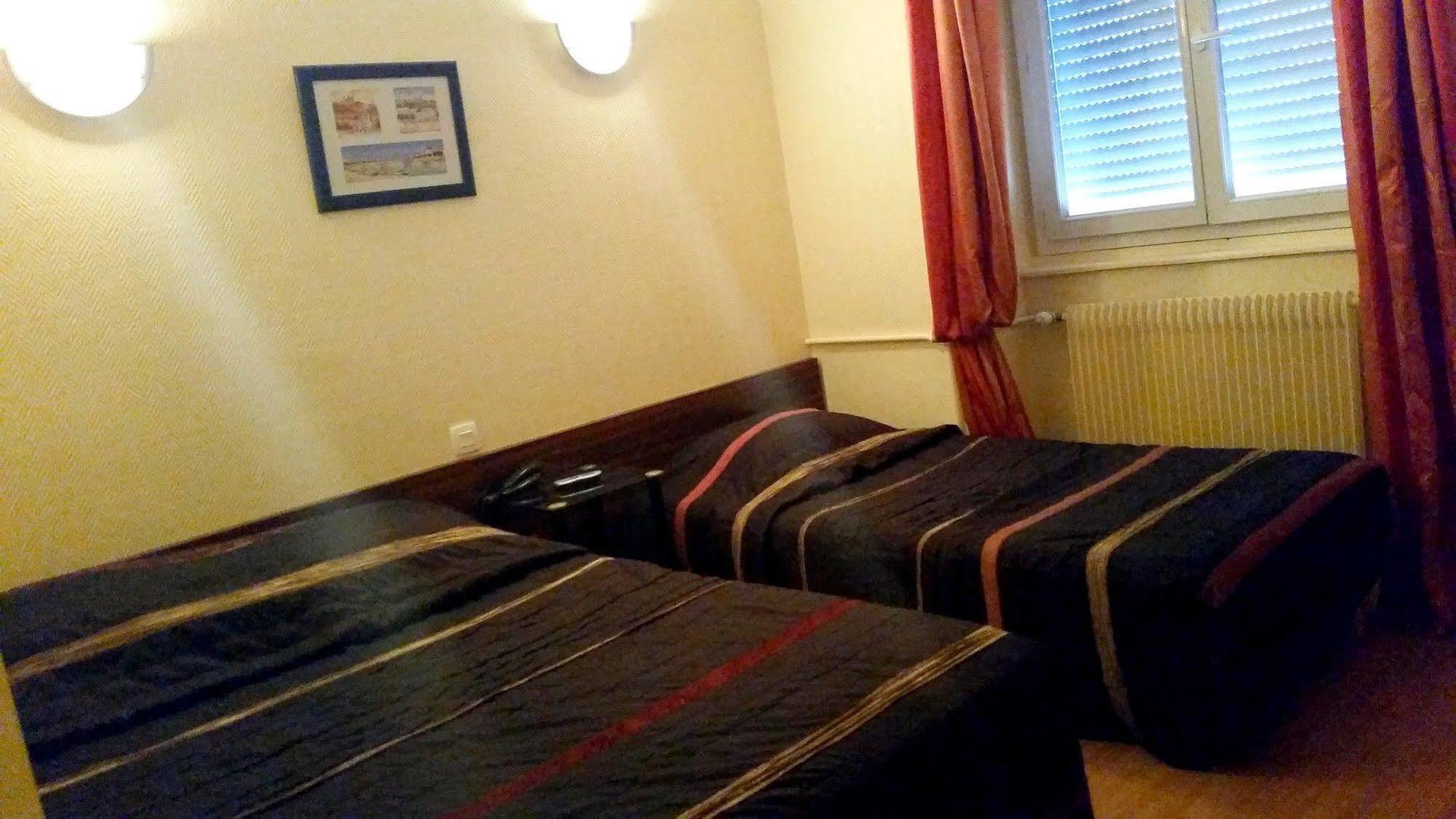 וילאורבן Hotel D'Alsace מראה חיצוני תמונה